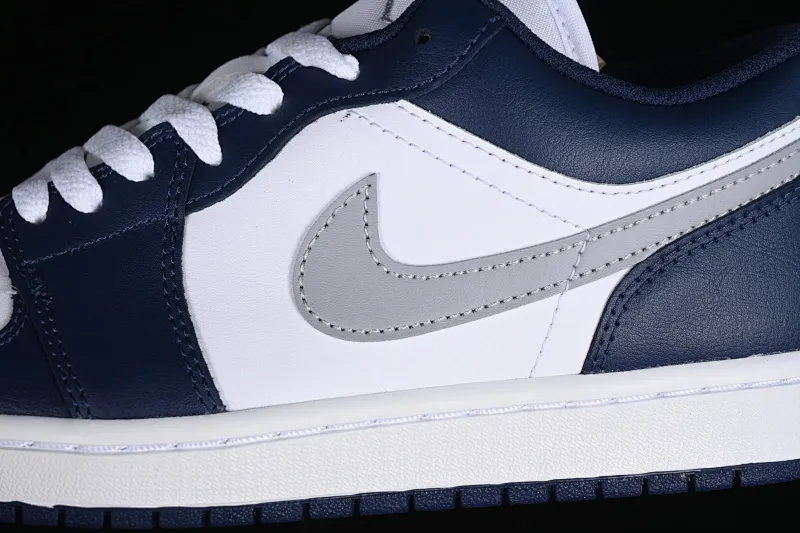 All categories Air Jordan Jordan series basketball shoes Air Jordan 1 Low G version pure original Air Jordan 1 Low AJ1 Joe 1 white blue gray low-top cultural basketball shoes 553558-141